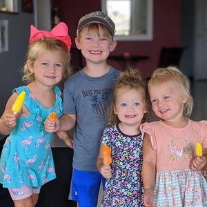 Meet your Posher, Suzanne